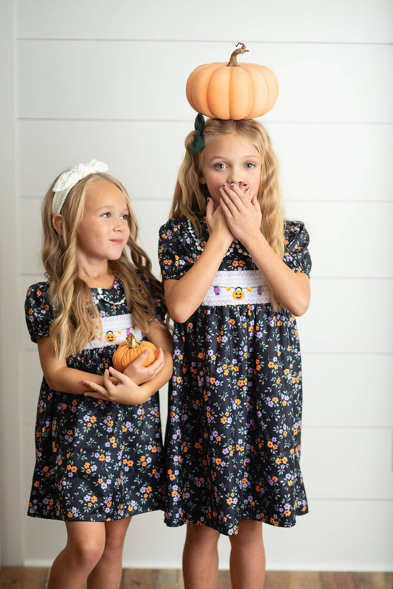 Kids Halloween Pumpkin Candy Smocked Puff Sleeve Fall Dress: 10/12