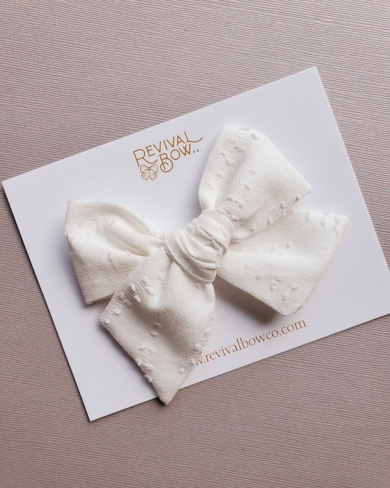 Large Pinwheel • Ivory Dot Linen